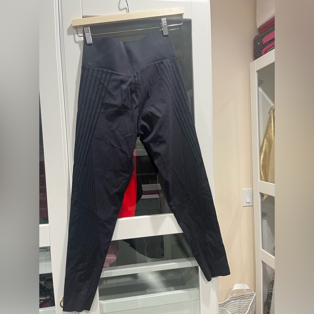 Oysho leggings/pants size small